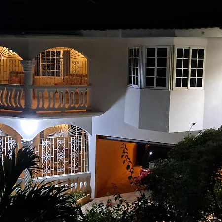 Eve'S Rockaway Villa Alligator Pond Village Bagian luar foto