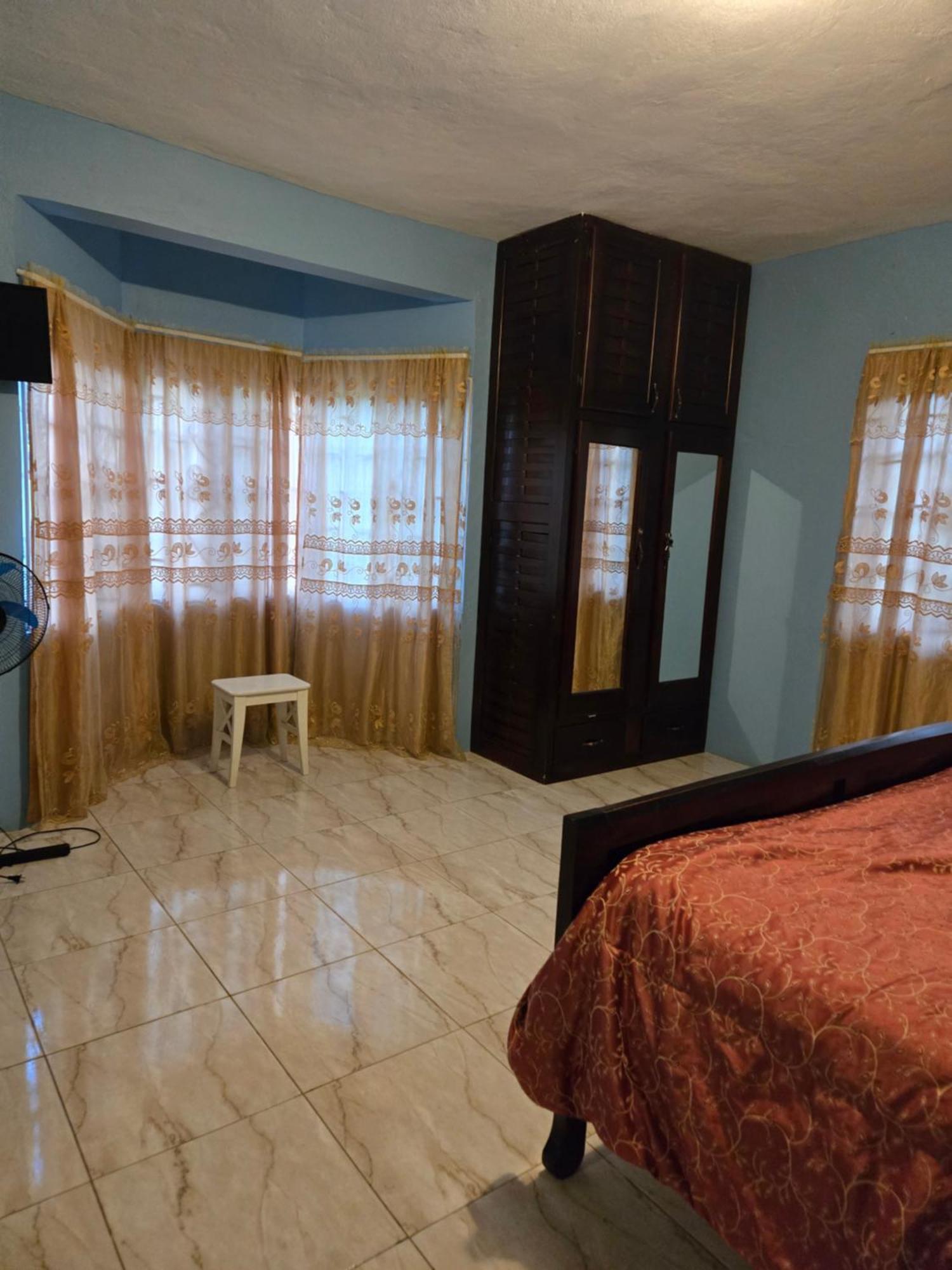 Eve'S Rockaway Villa Alligator Pond Village Bagian luar foto